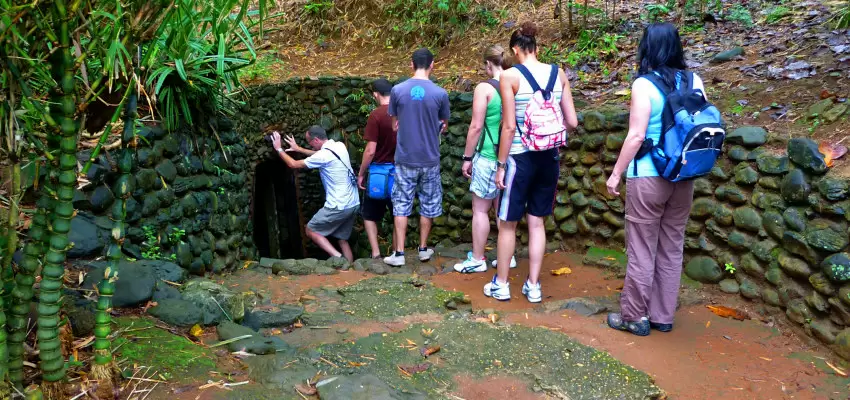 vinh moc tunnels in DMZ viet nam