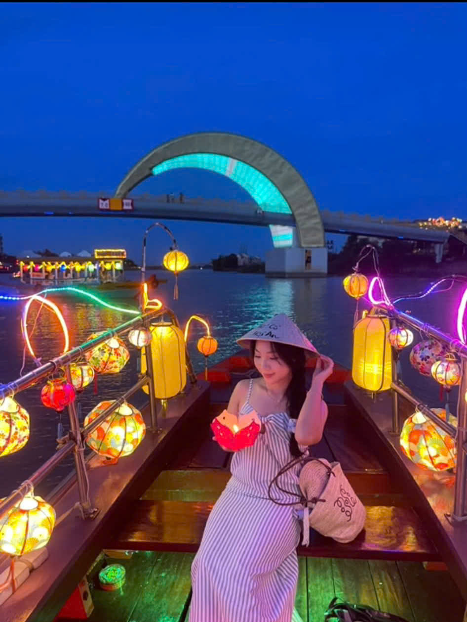 Hoi An Lantern Boat Ride