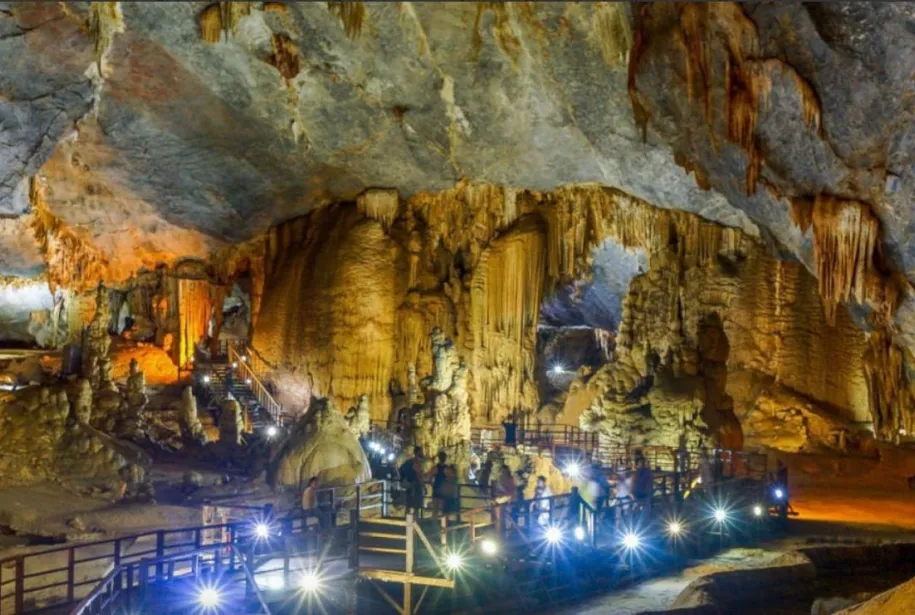 Phong Nha Cave