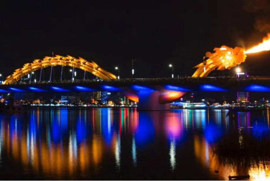 Da Nang Nightlife Tour with Cruise on Han River tour