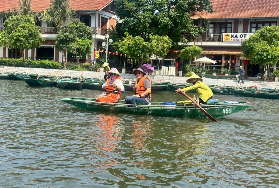 Visite de Ninh Binh au départ de Hanoï avec Amigos Tours