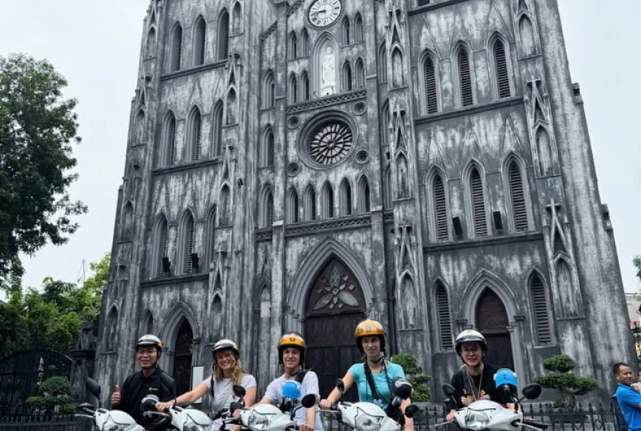 Ha Noi City Tour by Motorcycle