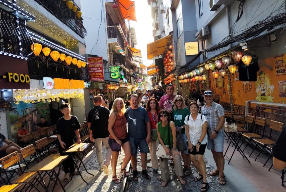 Food Tour and Ha Noi City Tour with Amigos Tours