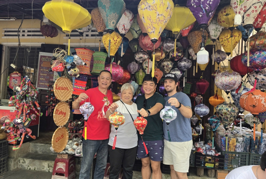 Experiencia de Hacer los Farolillos en Hoi An